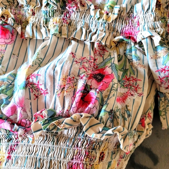 Floral top - Picture 5 of 7